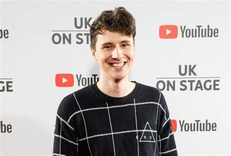 Dan Howell Bio, Wiki, Net Worth, Dating, Boyfriend, .